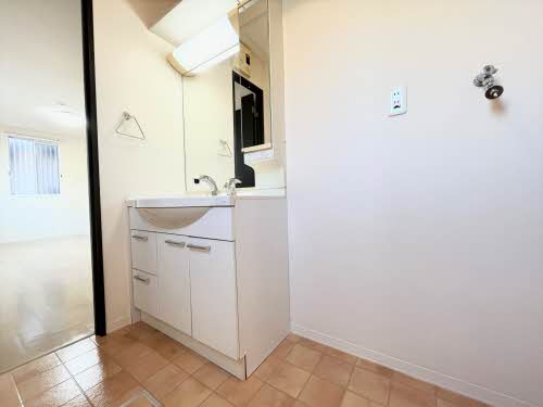 ＭａｓｔＴｏｗｎ敷田 E102号-11