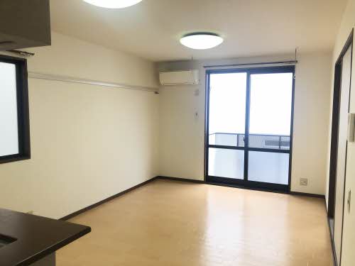 Ｃｏｕｒｔ　Ａｚｅｌｉａ E201号-2