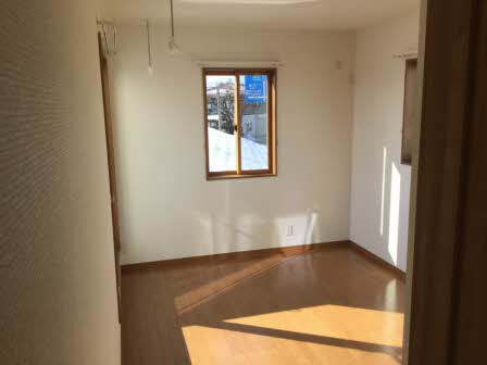 エステート　アカハネ-8