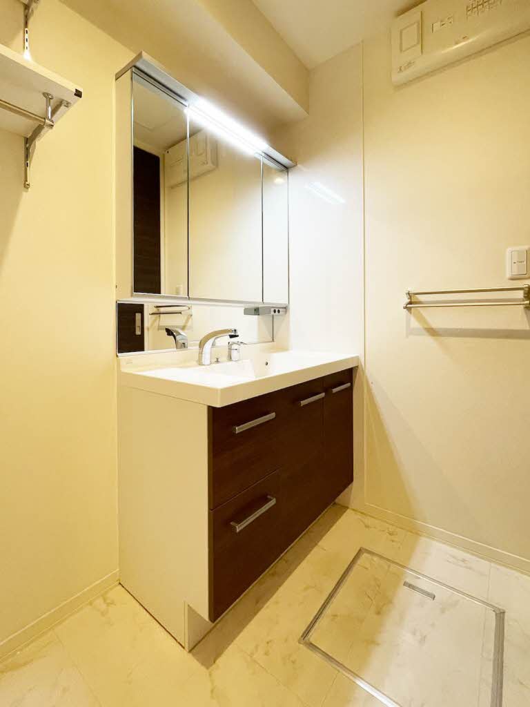 Gloria 徳川町 N 0101号-9