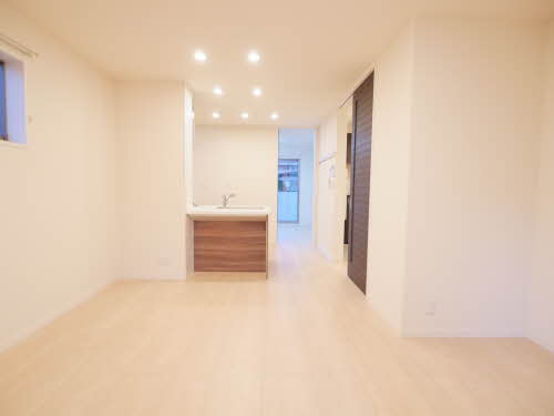 Gloria 徳川町 N 0202号-6