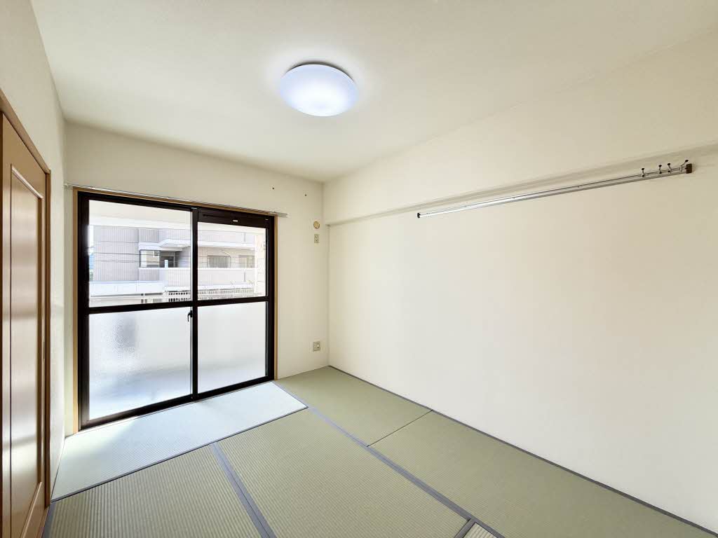 Bari Hills 0205号-9