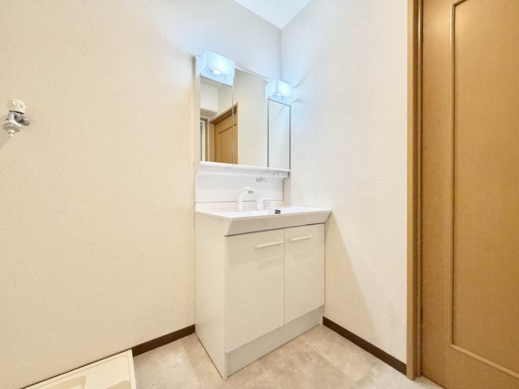 Bari Hills 0205号-12