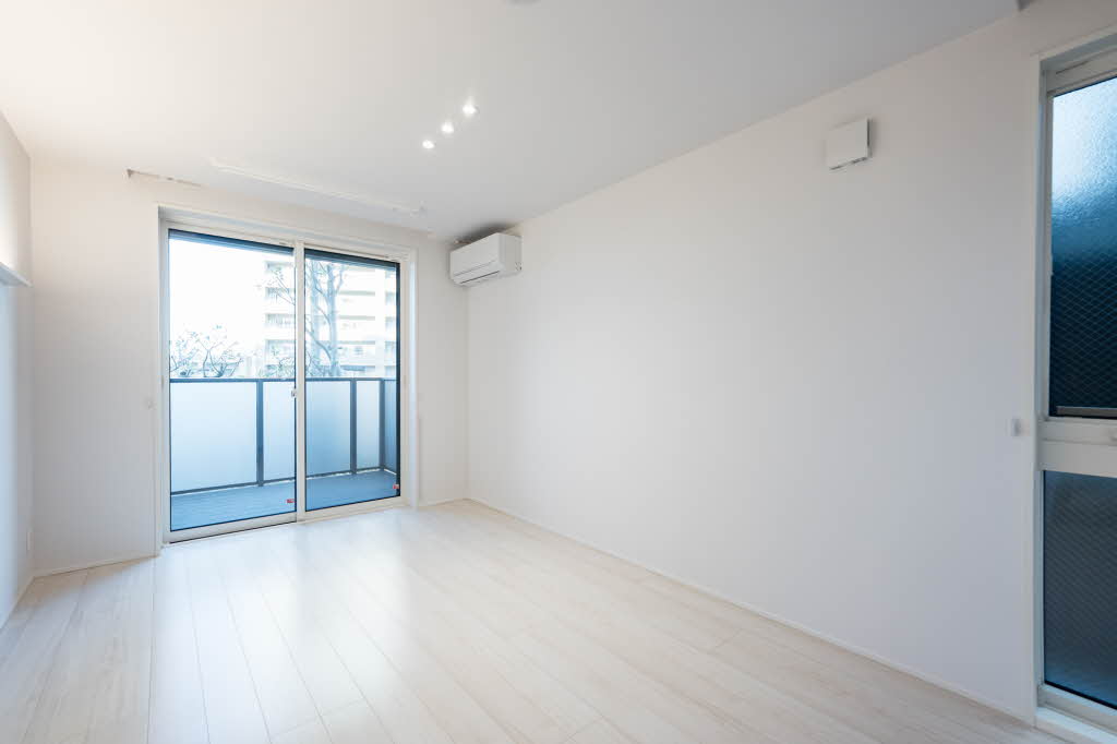 白壁　ＴＨＥ　ＧＡＲＤＥＮ 100号-4