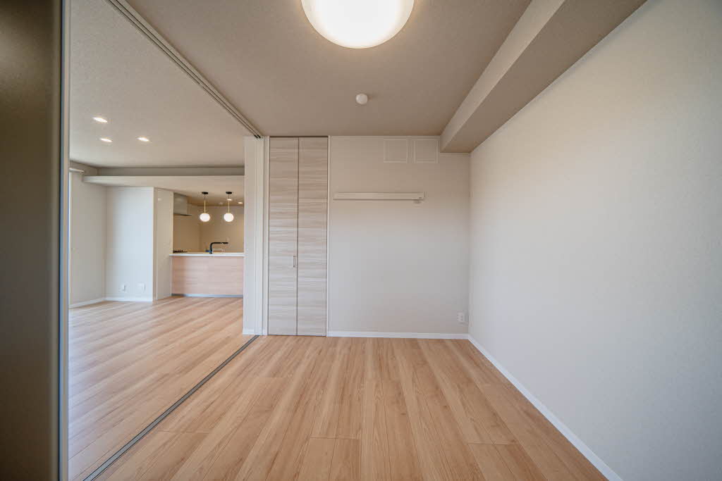 Ｓｈａｍａｉｓｏｎ　ｈｉｌｌｓ　白壁 0301号-4