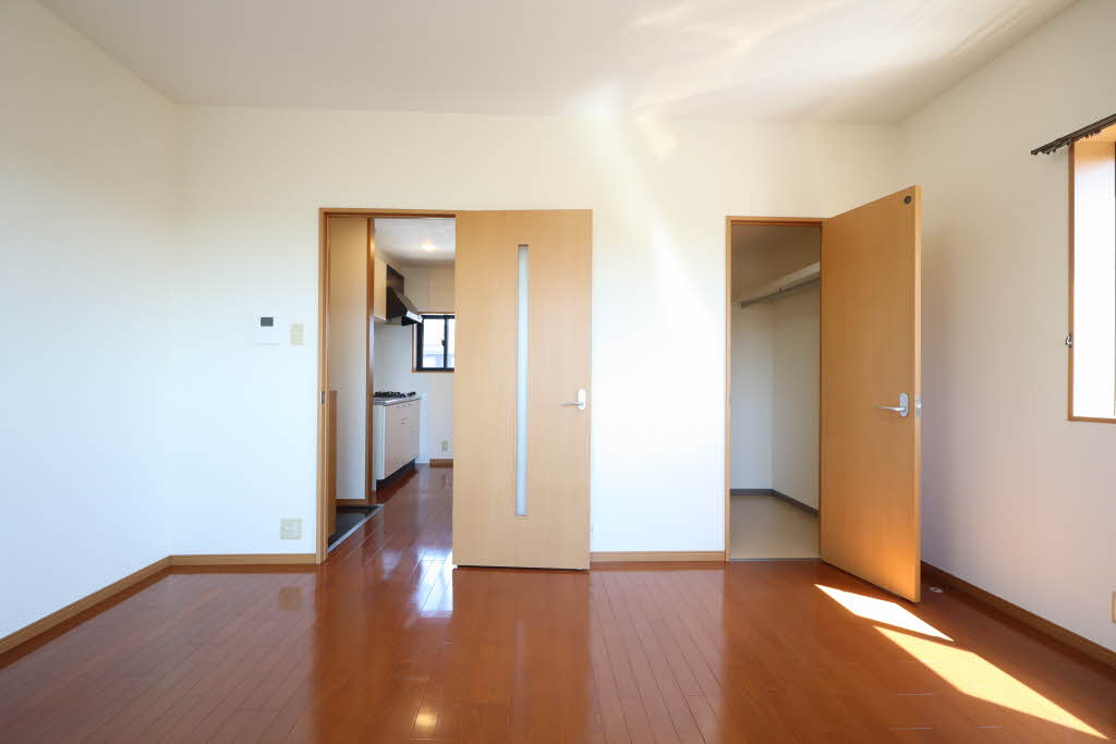 オアシス津 0201号-8