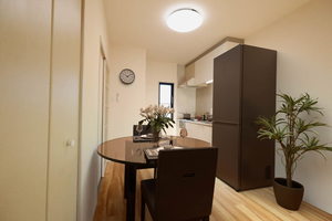 アルシオネ宮の前 B102号-2