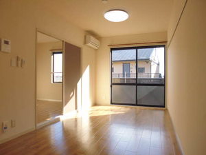 スリーゼハイツ B201号-2