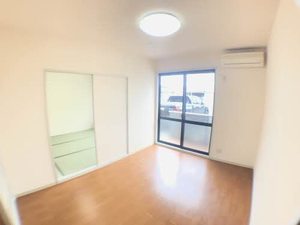 ディアス持川 B102号-3