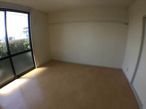 ファミール C102号-9