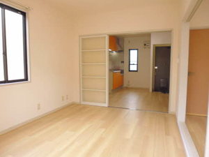 ファミール落合 C101号-9