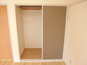 ファミール落合 C101号-11