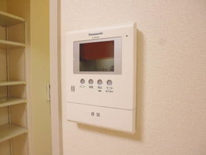 ファミール落合 C101号-13