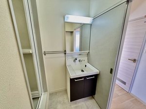 グランシャリオ川合 0102号-6