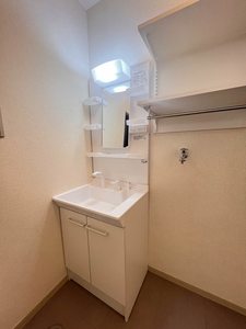 ファミールアサノ A102号-10