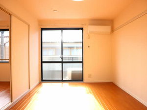 ハウスガーデニア B202号-3