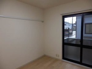 ハイタウン日の出 A102号-4