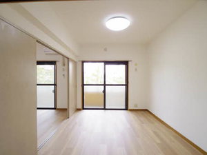 三渓ヒルズ E206号-4