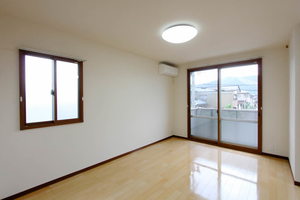 Ｒ－ｌｅａｆ 0202号-4