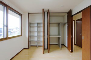 Ｒ－ｌｅａｆ 0202号-8