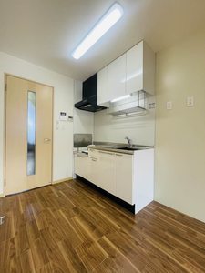 セントラルコート 0201号-4