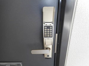 クロワール見附久保 D101号-3