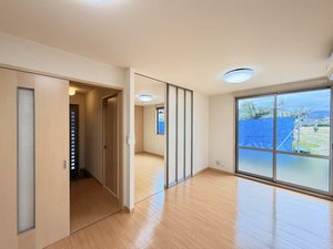 シャローム本郷 C102号-15