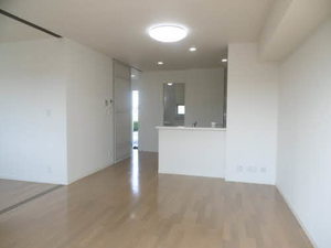 クレアーレ壱番館 A102号-3