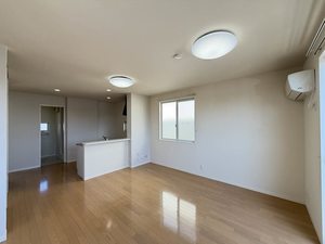 クレアーレ壱番館 A201号-8