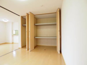 パークヒルズ A102号-7