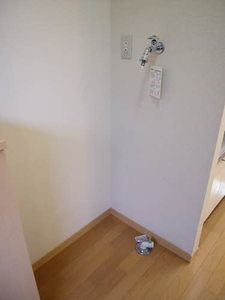 メゾン・エルミオーレ 0202号-5