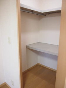 メゾン・エルミオーレ 0202号-13