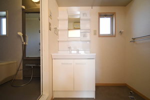 シャーメゾン小赤見 A101号-8