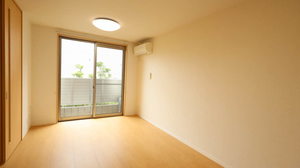 Ｃｅｎｔ‐Ｌｉｖｉｅ 0102号-5