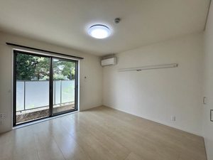 セピアコート N101号-12