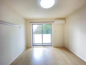 セピアコート N202号-2