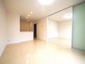 ヴィラコート五軒家町 0302号-3
