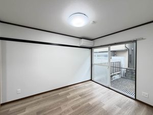 ボヌール服部 B102号-11