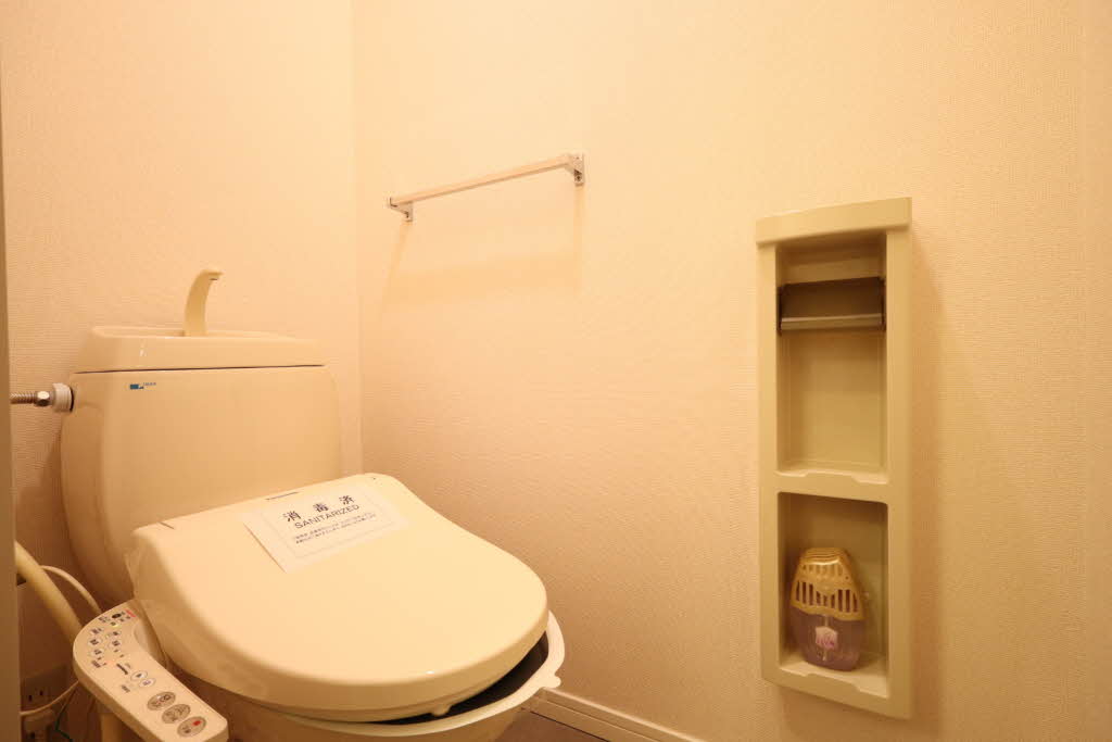 アルシオネ宮の前 B102号-9