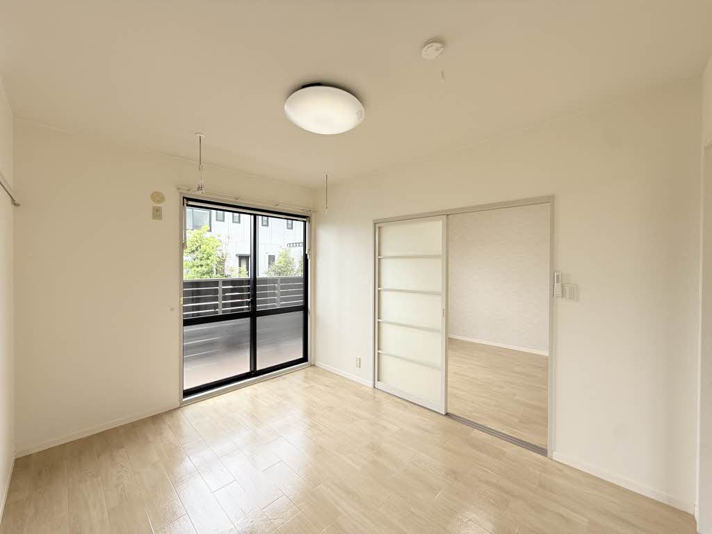 ハッピーコート A102号-4