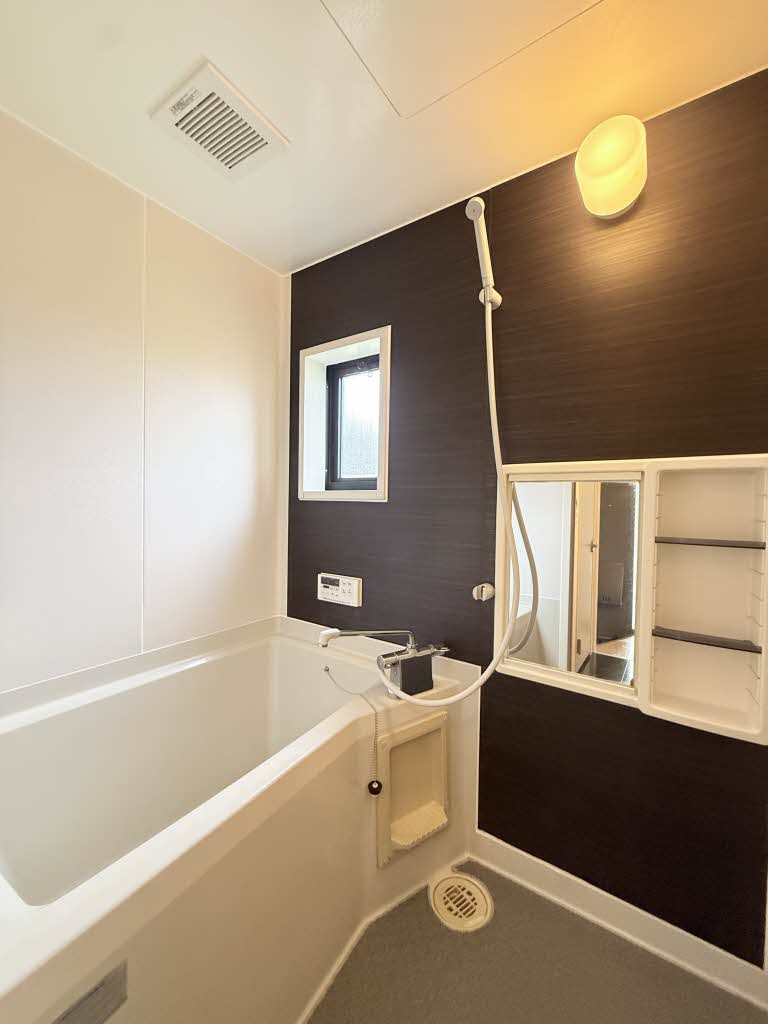 ハッピーコート A102号-10