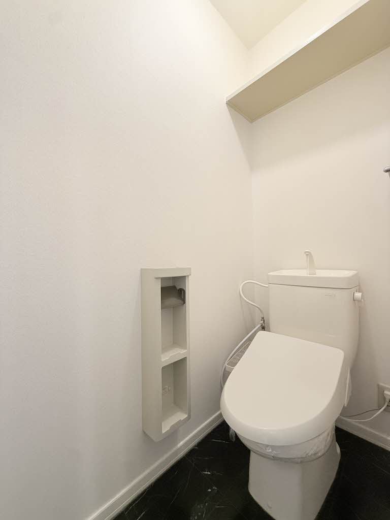 ハッピーコート A102号-11