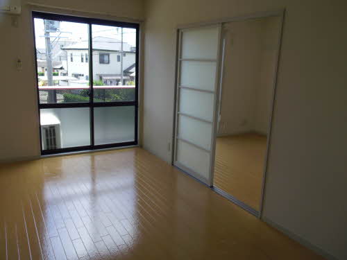 ハッピーコート B201号-10