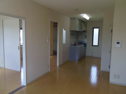 ハッピーコート B201号-11