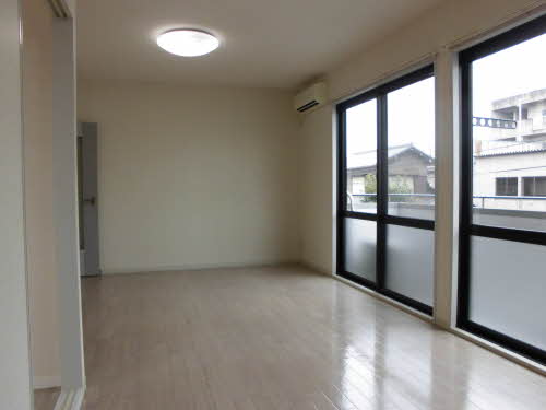 サウスヴィラ B201号-12