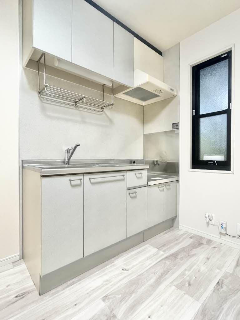 リラ　タカダ 0102号-7