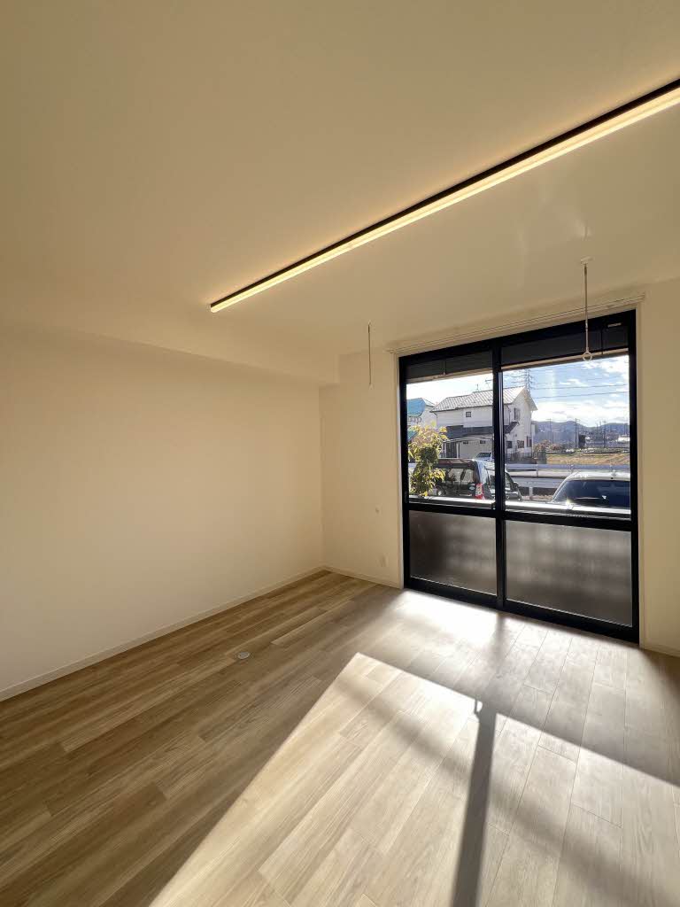 サンテラス D102号-4