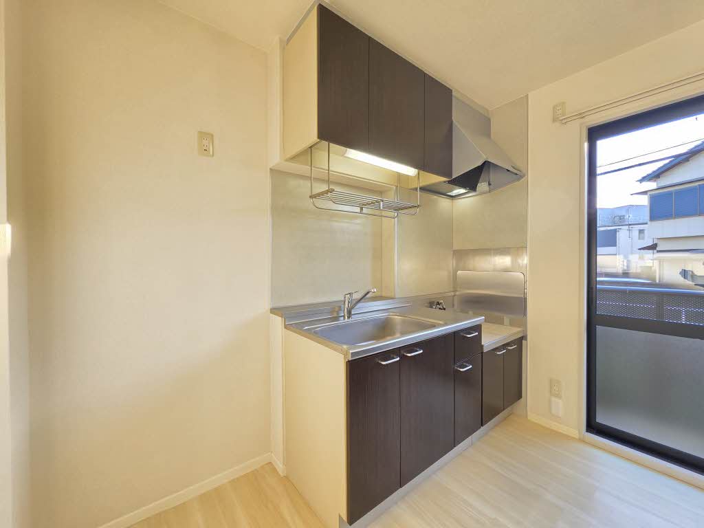 コモンシティ瀬名川 E102号-4