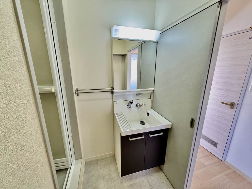 グランシャリオ川合 0102号-6