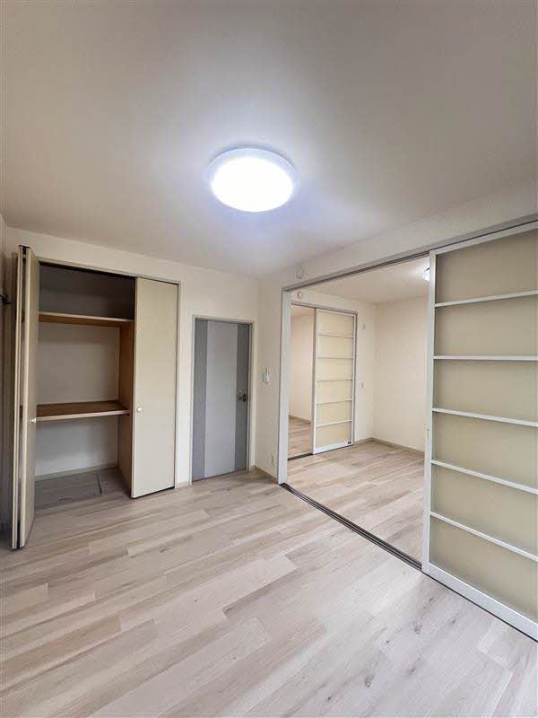 ファミールアサノ A102号-2